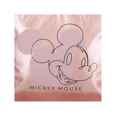 Almofada rosa com rosto do Mickey Mouse desenhado e texto em preto