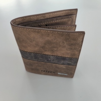 Carteira em couro camel yateer