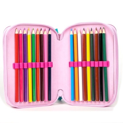 Estojo rosa com 18 lápis de cor dentro