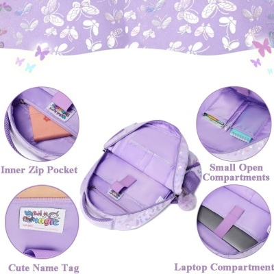 Mochila lilás com padrão de folhas e borboletas, vista interior com compartimentos e etiquetas