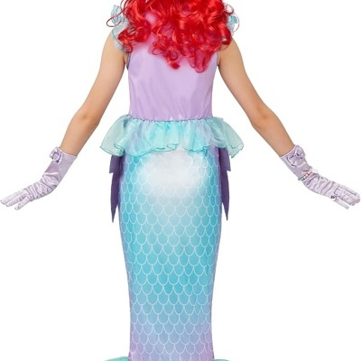 Fantasia infantil de sereia com vestido azul lilás e peruca vermelha