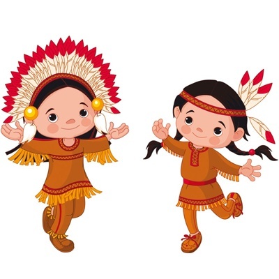 Duas crianças com trajes indígenas em poses alegres