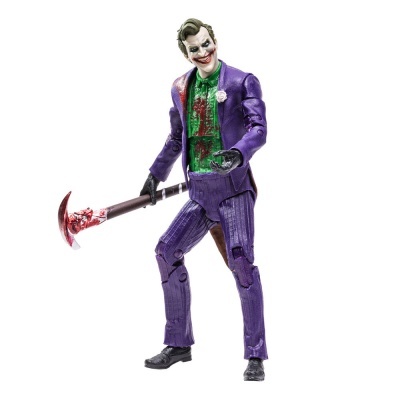Boneco articulado do Joker com fato roxo e machado manchado