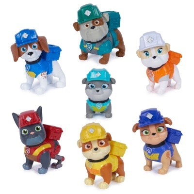 Sete figuras de cães caricaturas com capacetes e mochilas coloridas em fundo branco