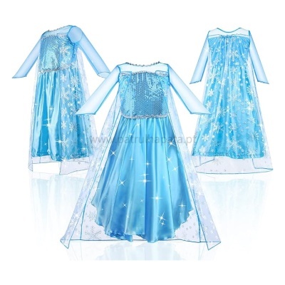 Vestido infantil azul claro com lantejoulas e capa com padrão de flocos de neve