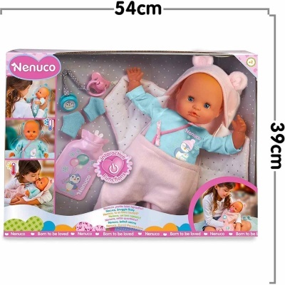 Boneca Nenuco com acessórios em embalagem colorida