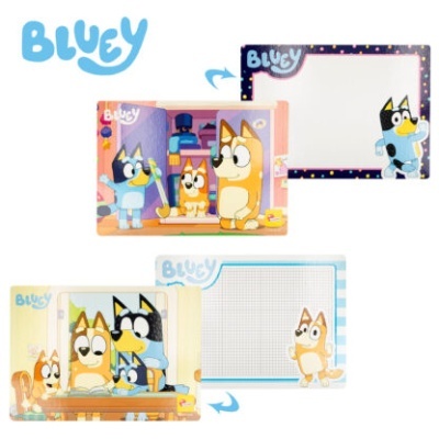 Conjunto de pranchetas de plástico Bluey com imagens dos personagens e texto BLUEY