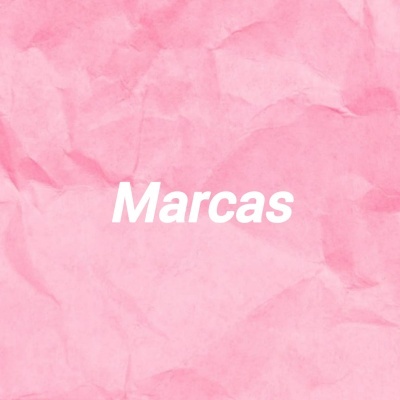 Pano ou papel rosa vincado com texto branco Marcas