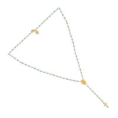Colar dourado com contas verdes, medalhão oval e cruz pendente