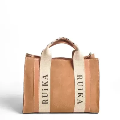 Mala de mão bege com alças largas de tecido com texto RUIKA