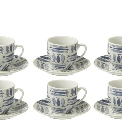 Seis chávenas de café em cerâmica branca com padrão azul de peixes e seis pratos correspondentes