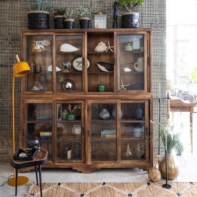 Aparadores e armários