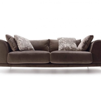 https://www.pecascomalma.pt/product/sofa-chester