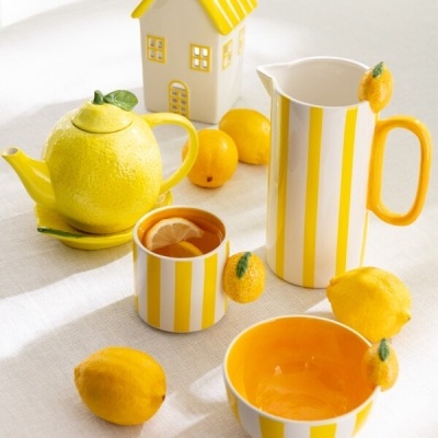 https://www.pecascomalma.pt/product/jarra-e-caneca-frutas