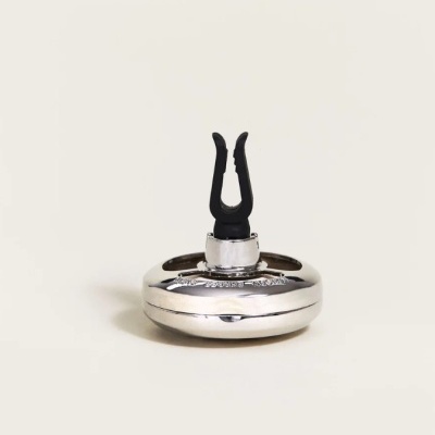 Cinzeiro redondo prateado com clip preto