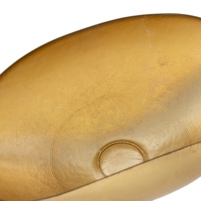 Assento de cadeira dourado em couro sintético com costura circular