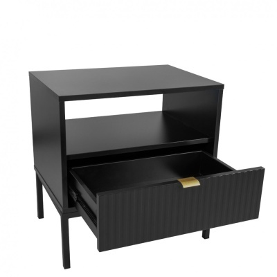 https://www.pecascomalma.pt/product/mesa-de-cabeceira-virgo