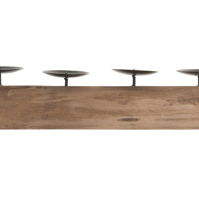 Castiçal de madeira com quatro suportes metálicos para velas