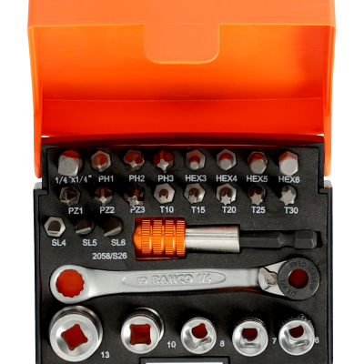 Conjunto de ferramentas com várias pontas e soquetes em caixa preta com tampa laranja