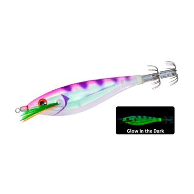 Isca artificial colorida com anzóis triplos