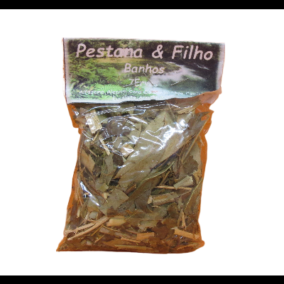 Pacote transparente com folhas secas e rótulo Pestana & Filho Banhos