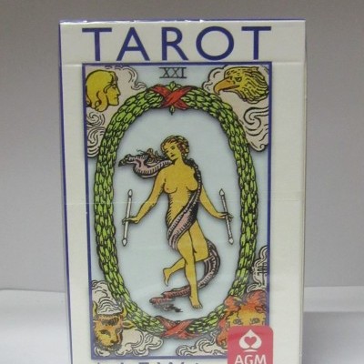 Caixa de baralho de tarot de A.E. Waite com ilustração da carta XXI