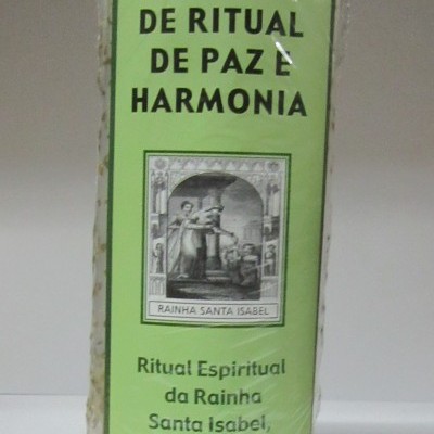 Vela branca de ritual com rótulo verde e imagem de Rainha Santa Isabel