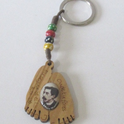 Porta-Chaves Pés Dr. Sousa Martins