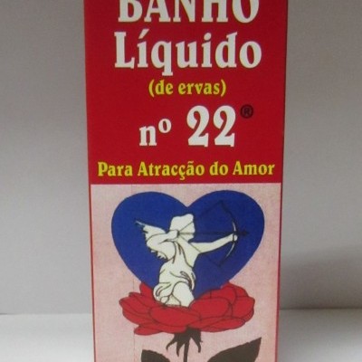 Embalagem vermelha e rosa de Banho Líquido n.º 22 para Atração do Amor com ilustração de figura com arco sobre coração