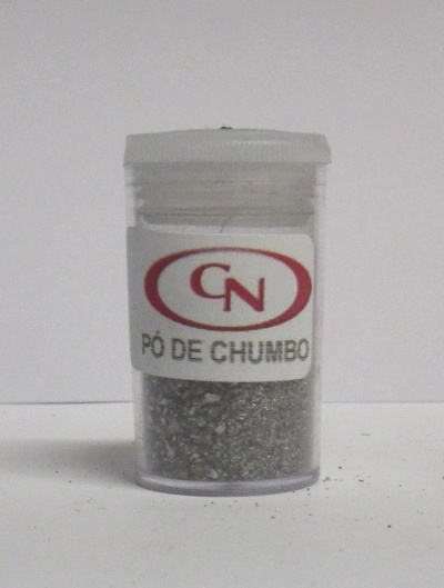 Frasco plástico com pó de chumbo e etiqueta CN