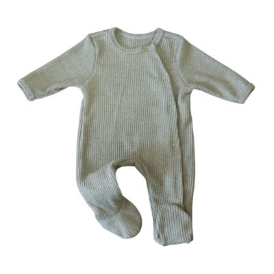 Babygrow c/ Pé (malha Ribe)