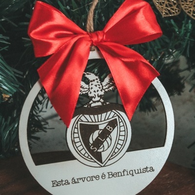 https://www.pimentarosalove.com/product/bola-de-natal-benfiquista