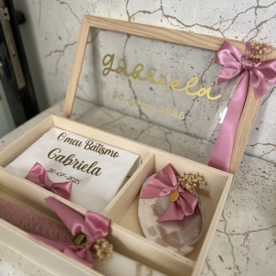 https://www.pimentarosalove.com/product/caixa-rosa-com-flores