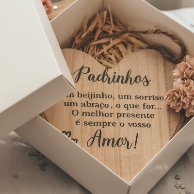 Caixa coração padrinhos