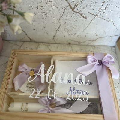 Conjunto lilás com tampa em branco