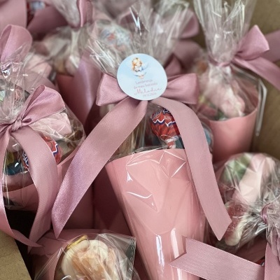 cone gomas/doces rosa