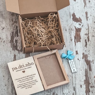 Caixa com porta chave e moldura Padrinho/madrinha