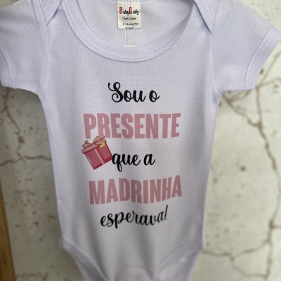 https://www.pimentarosalove.com/product/body-presente-madrinha