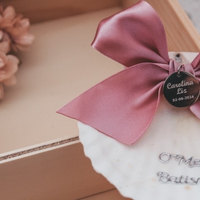 Caixa batismo rosa com branco