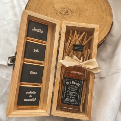 Caixa convite padrinho casamento whiskey
