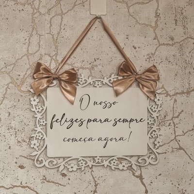 Placa "O nosso para sempre"...