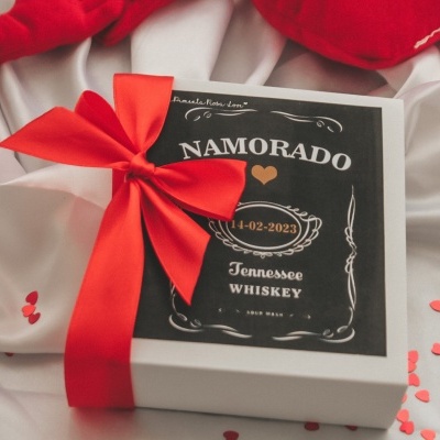 Caixa whiskey namorado