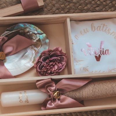 Caixa rosa velho com bege