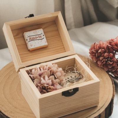 Caixa com pulseira mãe