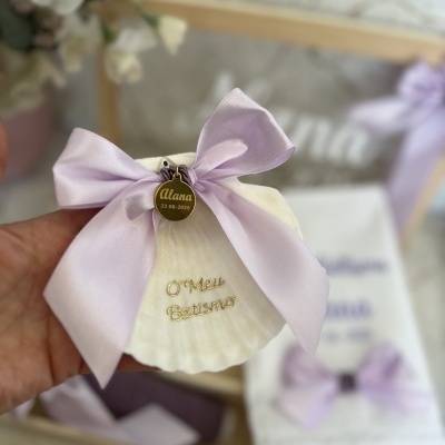 Conjunto lilás com tampa em branco