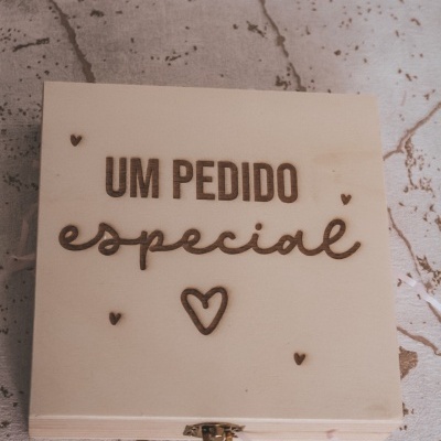 Caixa convite gesso coração rosa