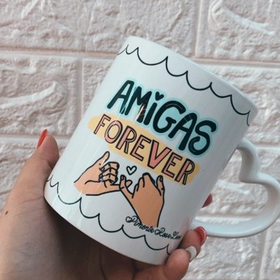 caneca mais do que amigas ...