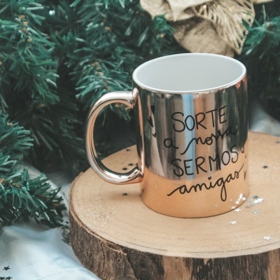 https://www.pimentarosalove.com/product/caneca-rose-gold-sorte-a-nossa