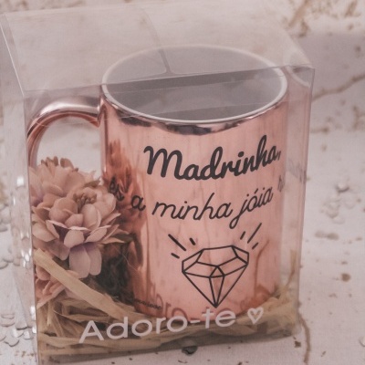 https://www.pimentarosalove.com/product/caneca-madrinha-joia-rara-espelhada