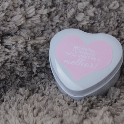 https://www.pimentarosalove.com/product/caixinha-madrinha-10-motivos